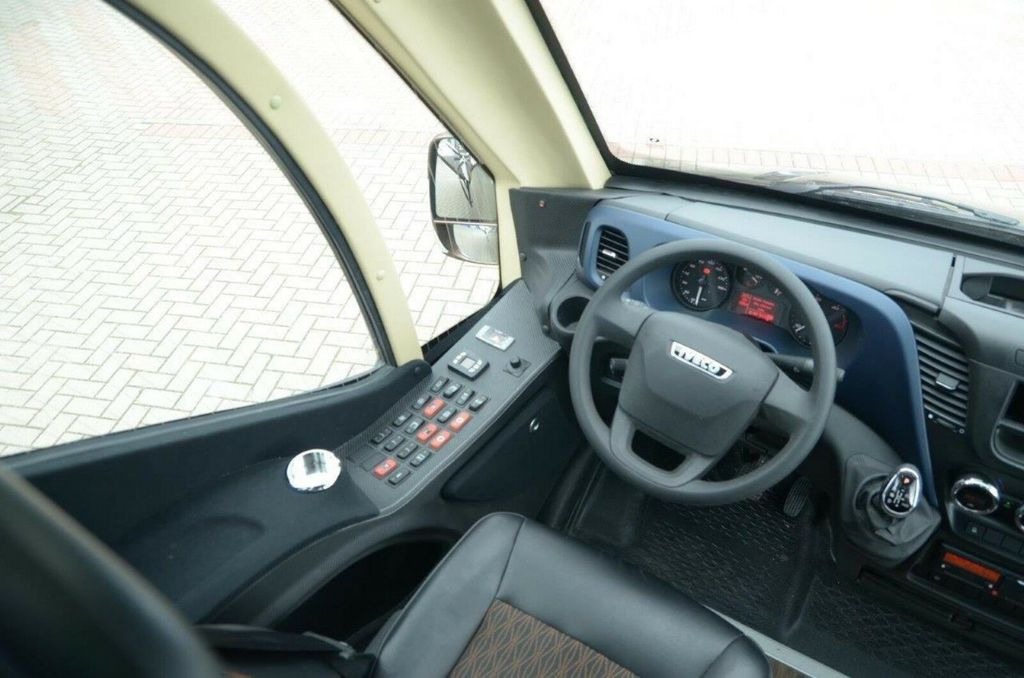 Autocar nuevo Iveco 70C  37 Sitze: foto 13