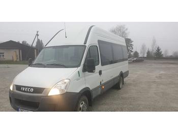 Minibús Iveco Daily