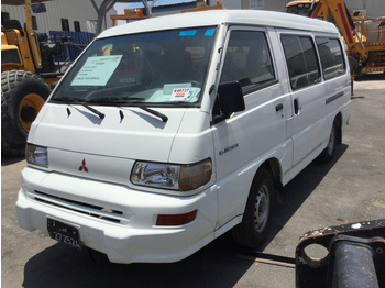 Mitsubishi L300 - Minibús