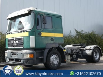 Cabeza tractora MAN 19.403 F2000 manual