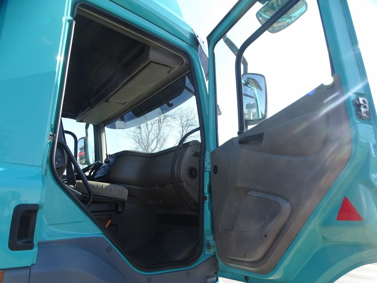 Camión caja abierta, Camión grúa DAF CF 85.460 Crane truck MKG HMK 401 8x4: foto 38