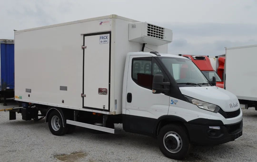 Camión frigorífico IVECO DAILY 60C15 60-150 TWO-CHAMBER REFRIGERATOR CONTAINER ISOTHERM F: foto 7