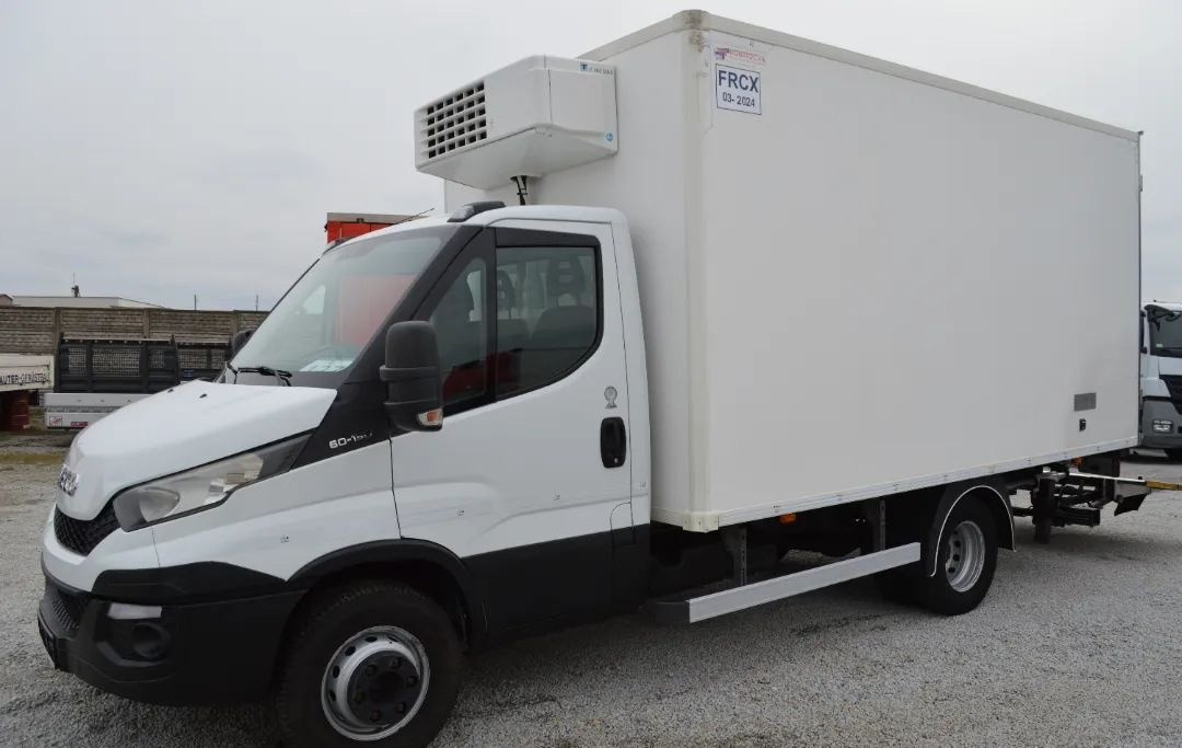 Camión frigorífico IVECO DAILY 60C15 60-150 TWO-CHAMBER REFRIGERATOR CONTAINER ISOTHERM F: foto 5