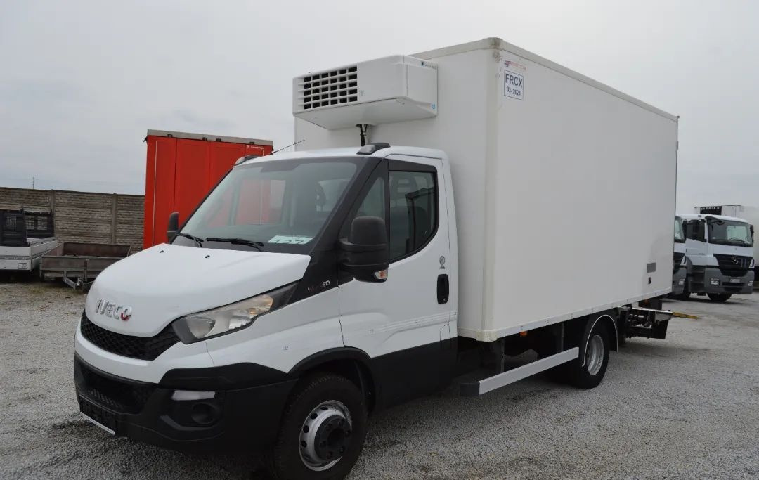 Camión frigorífico IVECO DAILY 60C15 60-150 TWO-CHAMBER REFRIGERATOR CONTAINER ISOTHERM F: foto 4