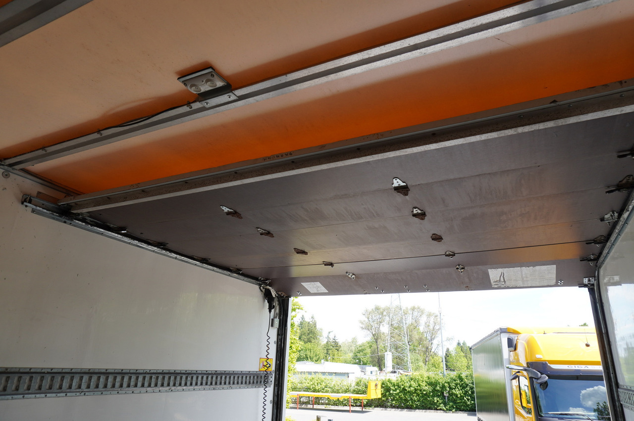 Camión caja cerrada IVECO Eurocargo 190-320 E6 19 t / 21 pallets / tail lift: foto 11