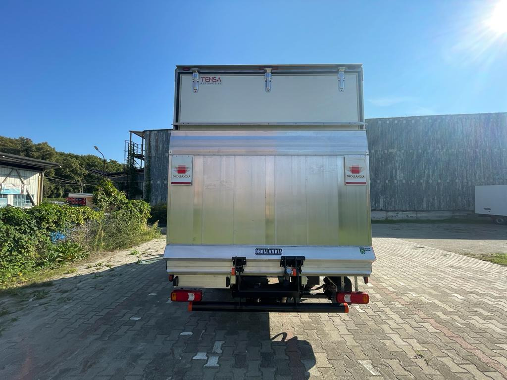 Leasing de Iveco Daily 50C18HZ Container mit 8 Paletten und einem 750-kg-Aufzug Iveco Daily 50C18HZ Container mit 8 Paletten und einem 750-kg-Aufzug: foto 4