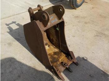  18" Digging Bucket to suit Case Backhoe - Cazo