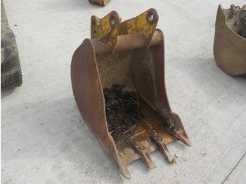  24" Digging Bucket to suit Case Backhoe - Cazo