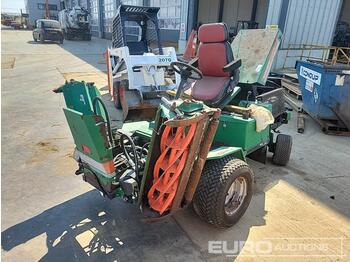  Ransomes Diesel 3 Gang Ride on Lawnmower (BEING SOLD IN DEADROW) - Cortacésped