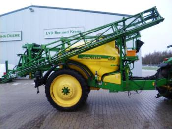 John Deere 832 SE - Pulverizador arrastrado