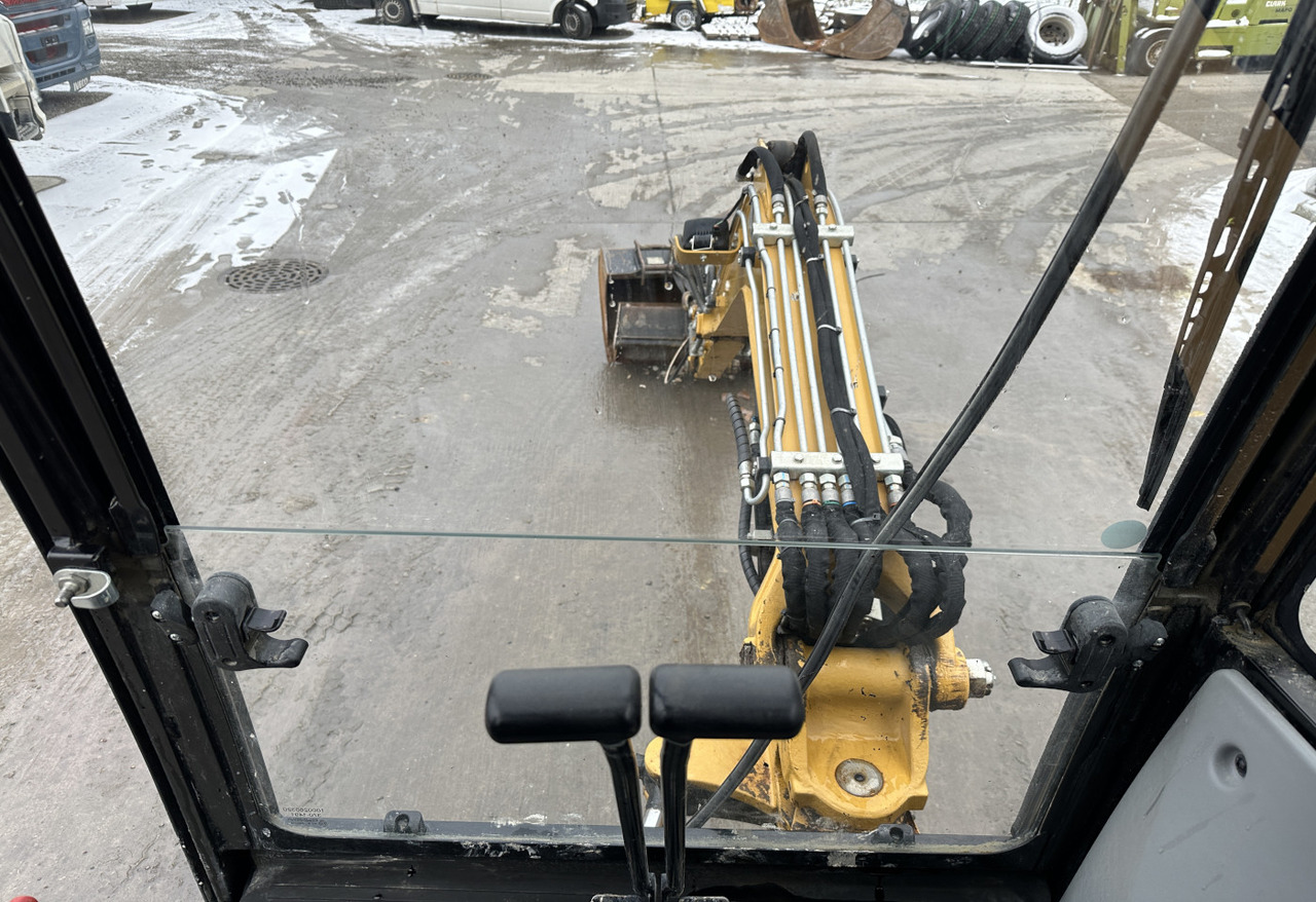 Excavadora de cadenas 2019 Caterpillar 302.7D CR Mini Excavator: foto 18