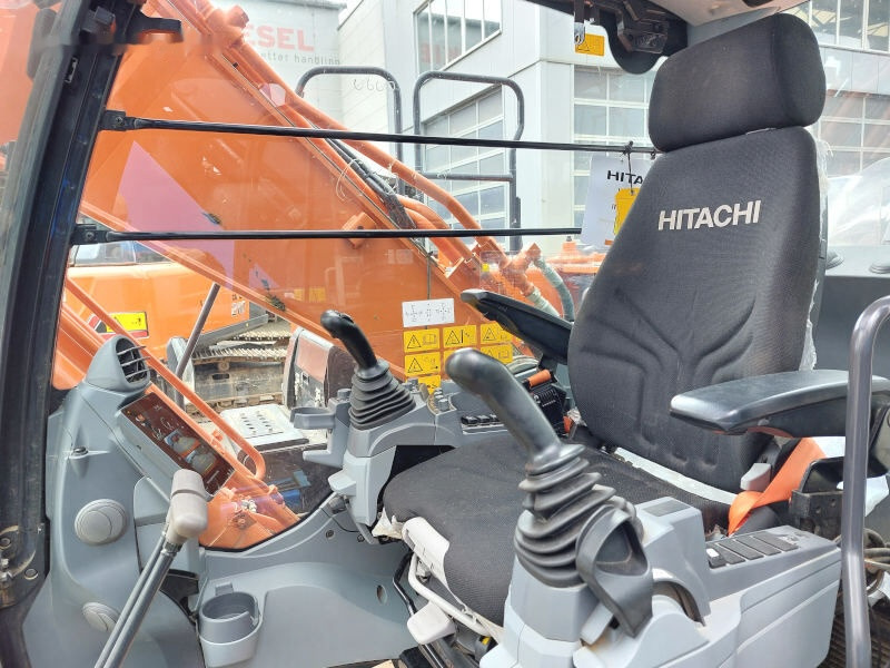 Excavadora de cadenas Hitachi ZX210LC-7: foto 12