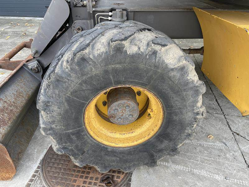 Excavadora de ruedas Volvo EW 140 B: foto 4