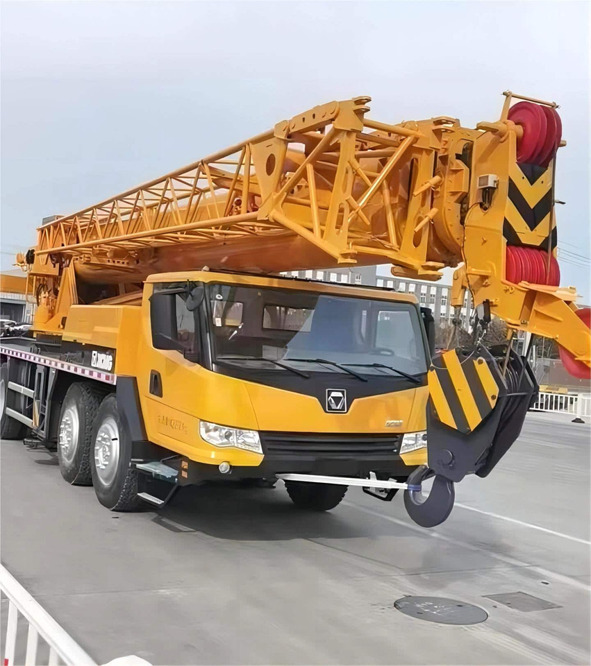 Leasing de  XCMG 50 ton used truck crane QY50KA mobile crane reconditined with competitive price XCMG 50 ton used truck crane QY50KA mobile crane reconditined with competitive price: foto 5