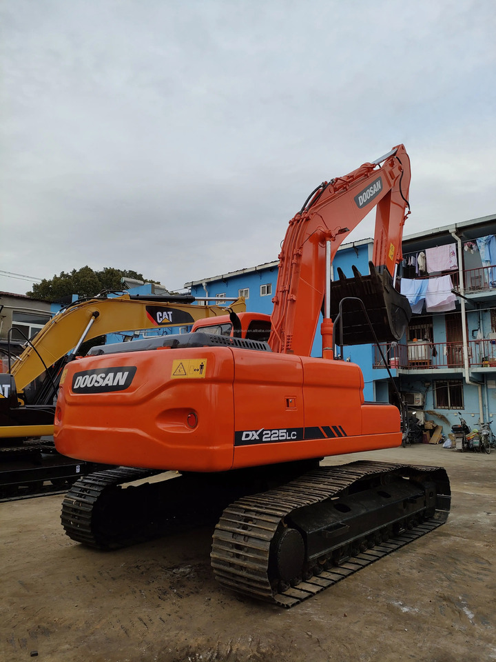 Excavadora de cadenas used excavators in stock for sale second hand excavator used machinery equipment Doosan dx225: foto 5