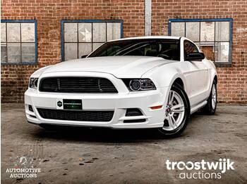 Coche Ford Mustang V6 3.7L: foto 1
