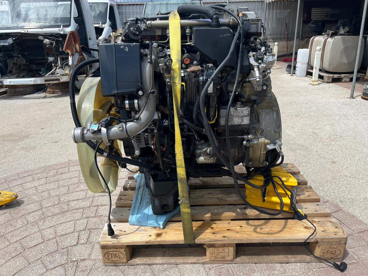 Motor y piezas para Camión ENGINE ATEGO OM934LA EURO 6--GEARBOX G71-6: foto 2