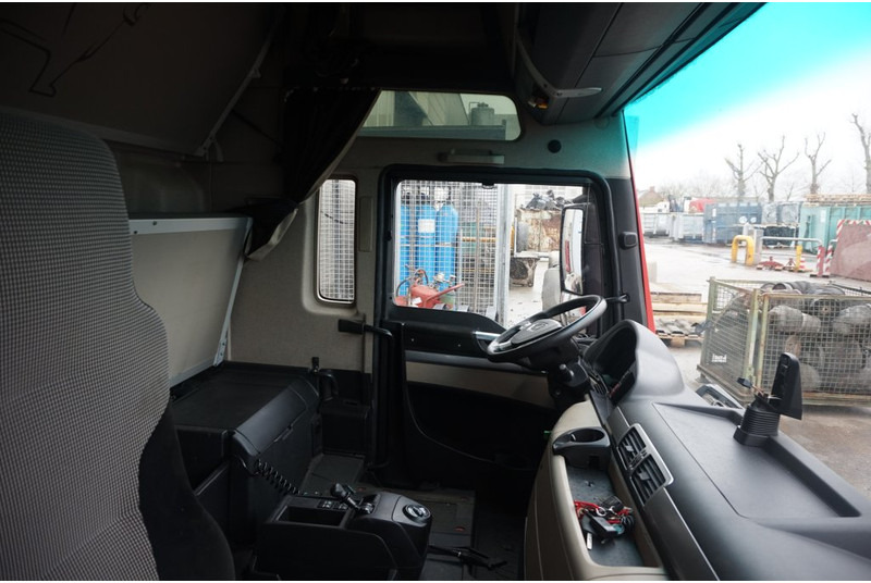 Cabina e interior para Camión MAN F99L45 TGX EURO6: foto 5