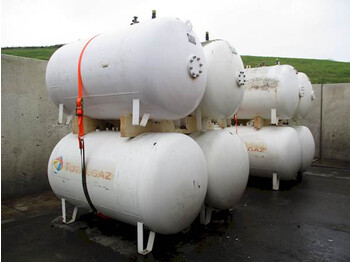 Semirremolque cisterna LPG / GAS GASTANK 2700 LITER: foto 3