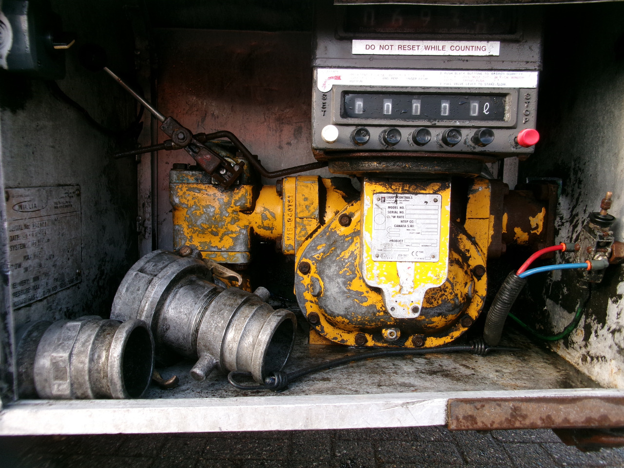 Semirremolque cisterna para transporte de combustible L.A.G. Fuel tank alu 45.2 m3 / 6 comp + pump: foto 18