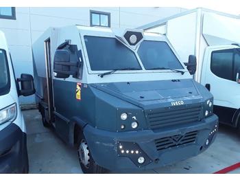 Vehículo de colección Iveco Daily 70C17 armored truck to transport money: foto 1