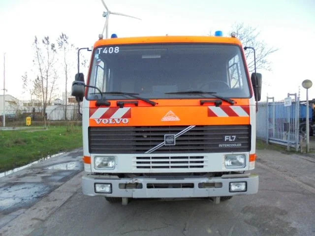 Camión de bomberos Volvo FL 7- 190: foto 2