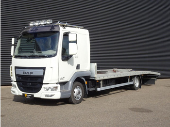 DAF LF 210 EURO 6 / OPRIJ WAGEN / MACHINE TRANSPORT - Camión portavehículos: foto 1