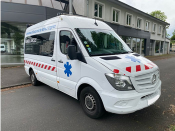 Mercedes-Benz Sprinter II 319CDI KRANKENWAGEN NAVI AUTOM.TEMPO - Ambulancia: foto 1