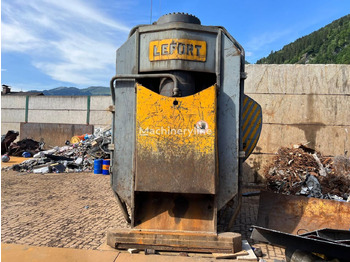 LEFORT CONQUEROR 500 - Máquina para metal: foto 1