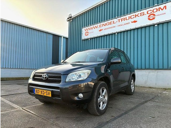 Toyota RAV4 2.2D-4D 4x4 LINEA SOL SUV (6 GEARS MANUAL GEARBOX / DIFFERENTIAL LOCK / AIRCONDITIONING / ETC.) - Coche: foto 1