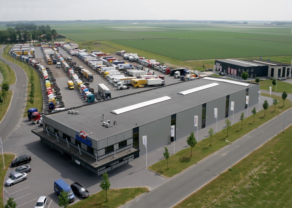 HULLEMAN TRUCKS B.V. - Cabezas tractoras undefined: foto 1