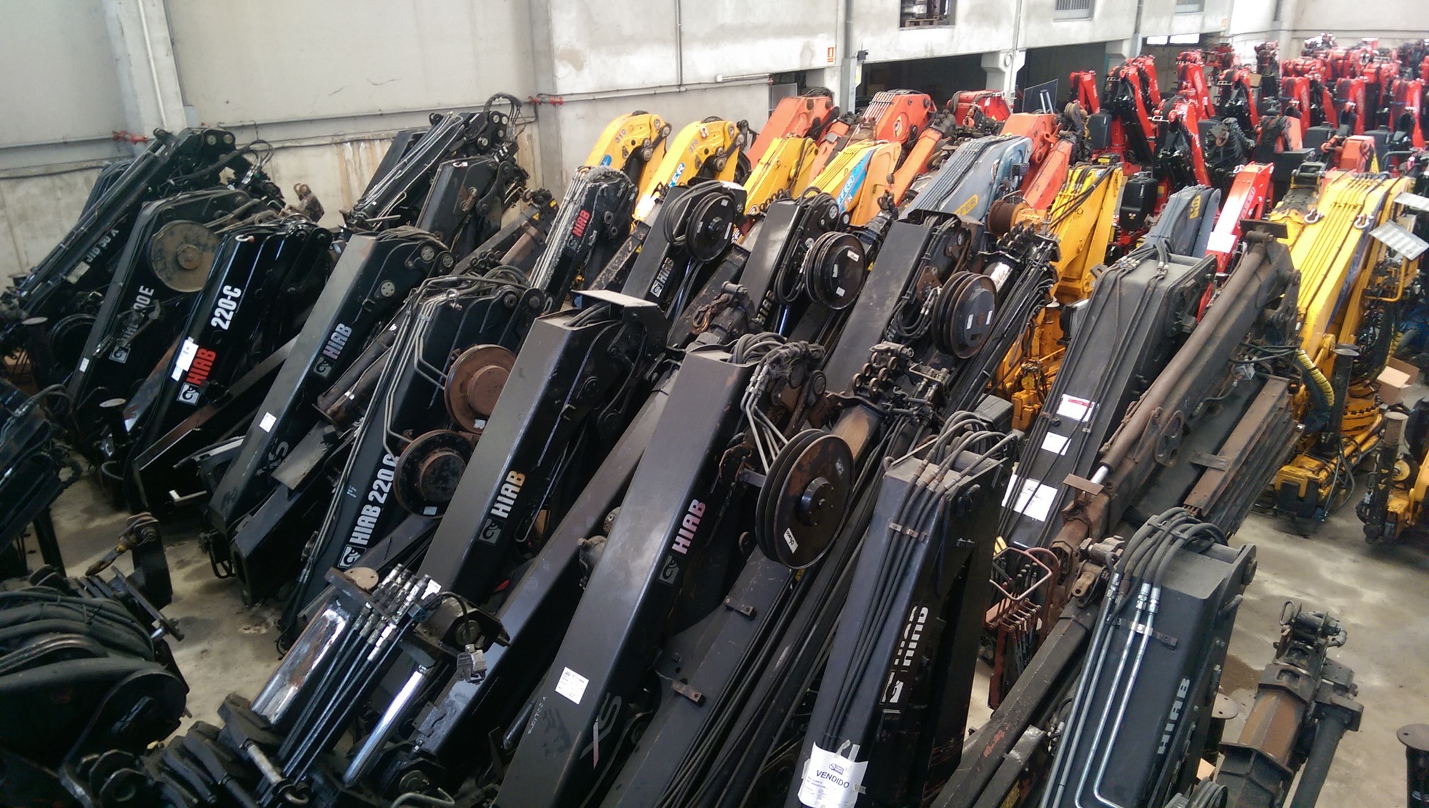 TRANSGRUAS - Maquinaria de construcción NISSAN undefined: foto 3