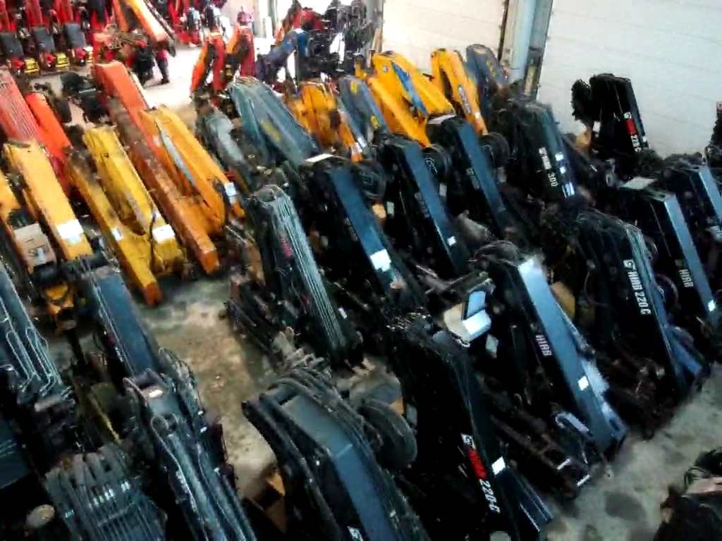 TRANSGRUAS - Maquinaria de construcción NISSAN undefined: foto 4