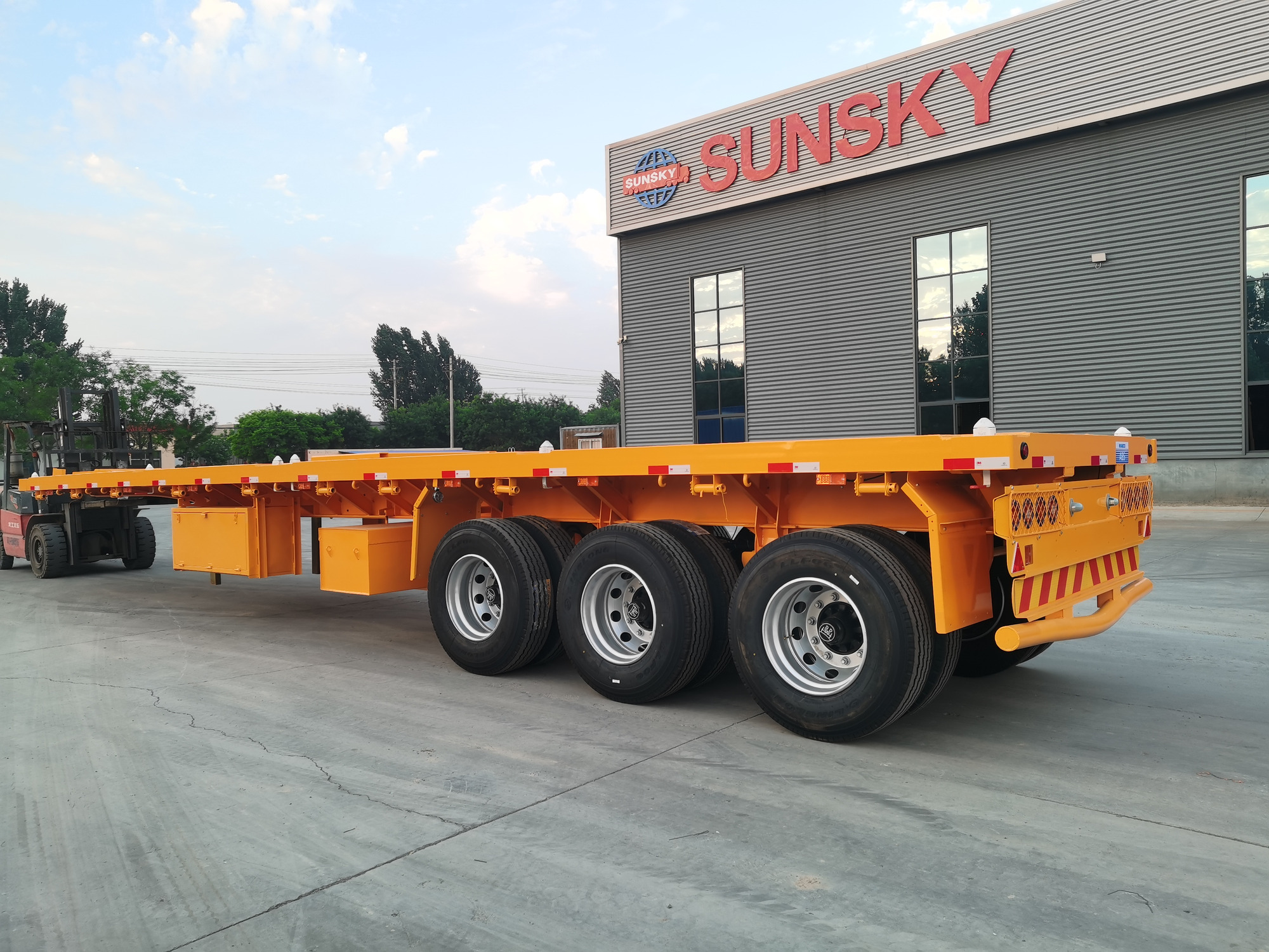 Xiamen Sunsky Vehicle Co.,Ltd - Semirremolques undefined: foto 4