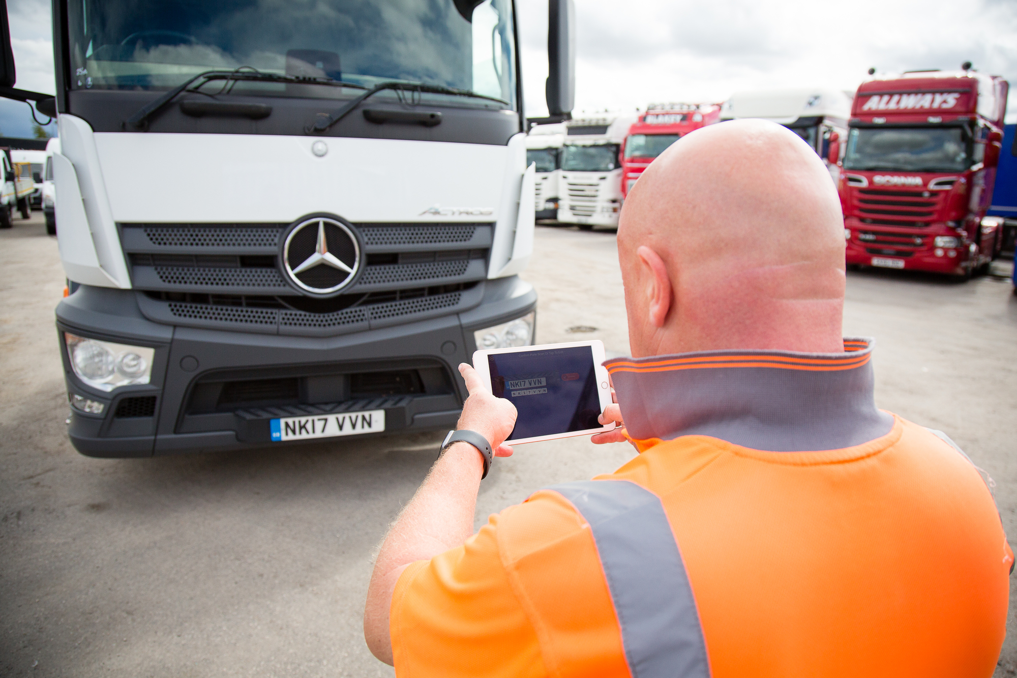 COMMERCIAL VEHICLE AUCTIONS LIMITED - Equipos de manutención undefined: foto 13