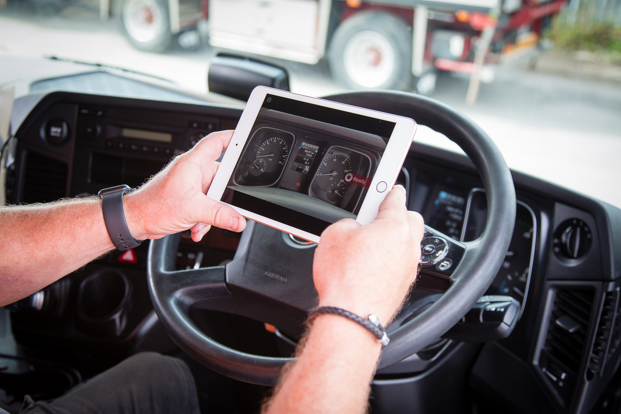 COMMERCIAL VEHICLE AUCTIONS LIMITED - Equipos de manutención undefined: foto 14