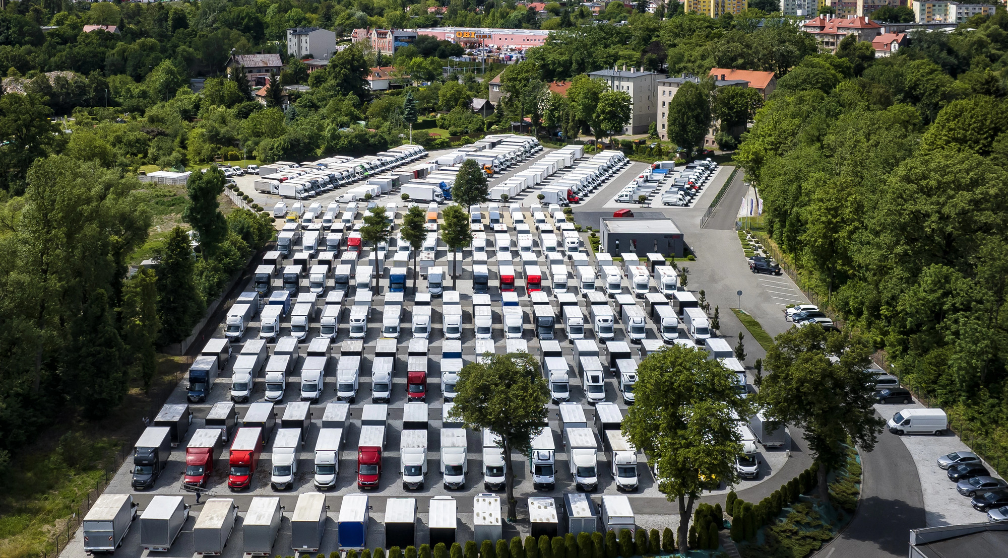 AUTO-PLUS DEALER undefined: foto 2