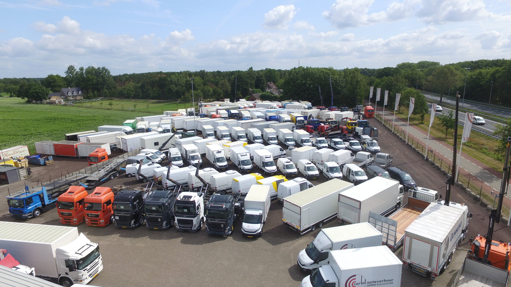 COPPENS TRUCKS BV - Furgonetas undefined: foto 2