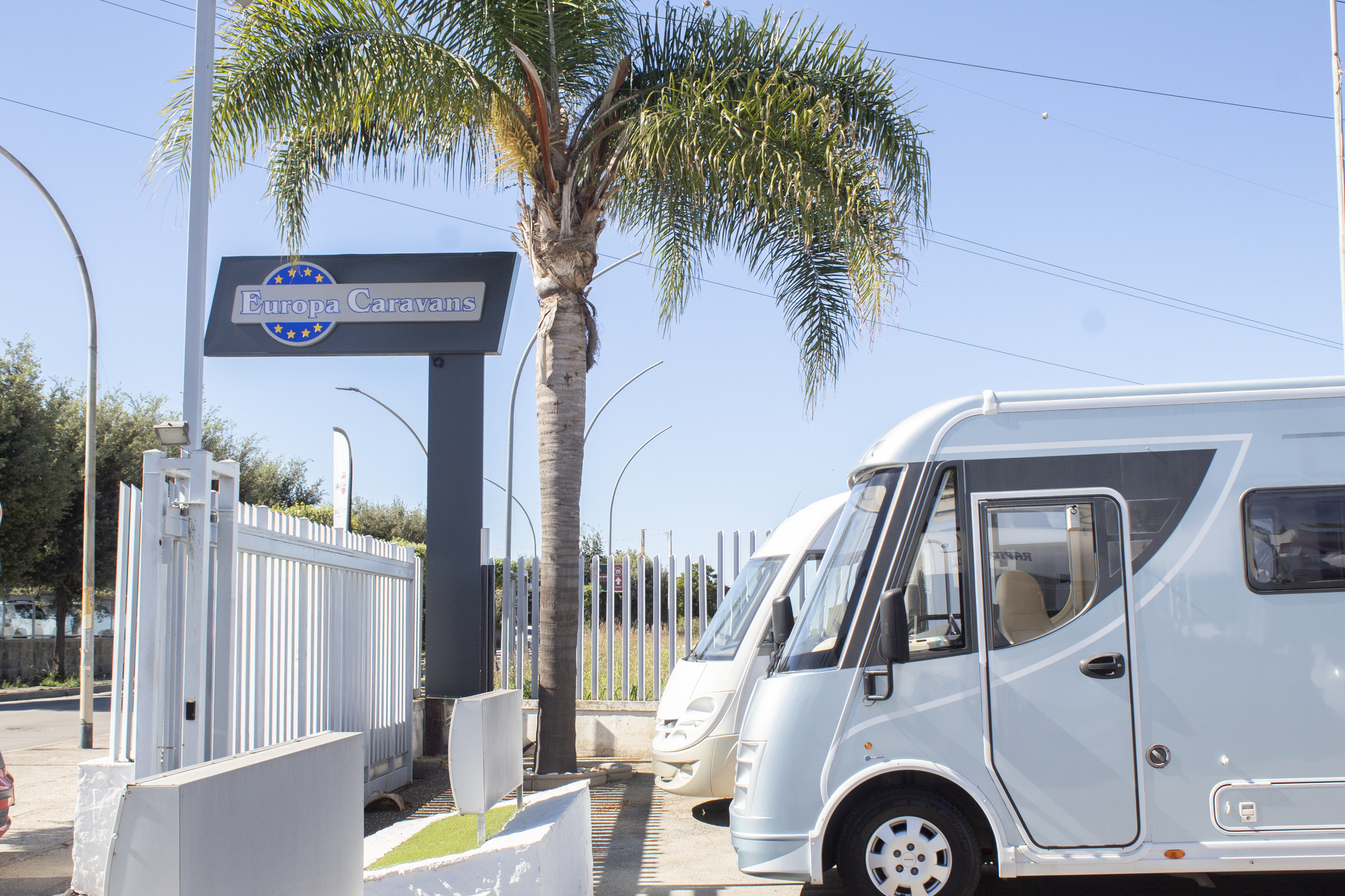 EUROPA CARAVANS SRL - Autocaravanas - Año: 2011 undefined: foto 3