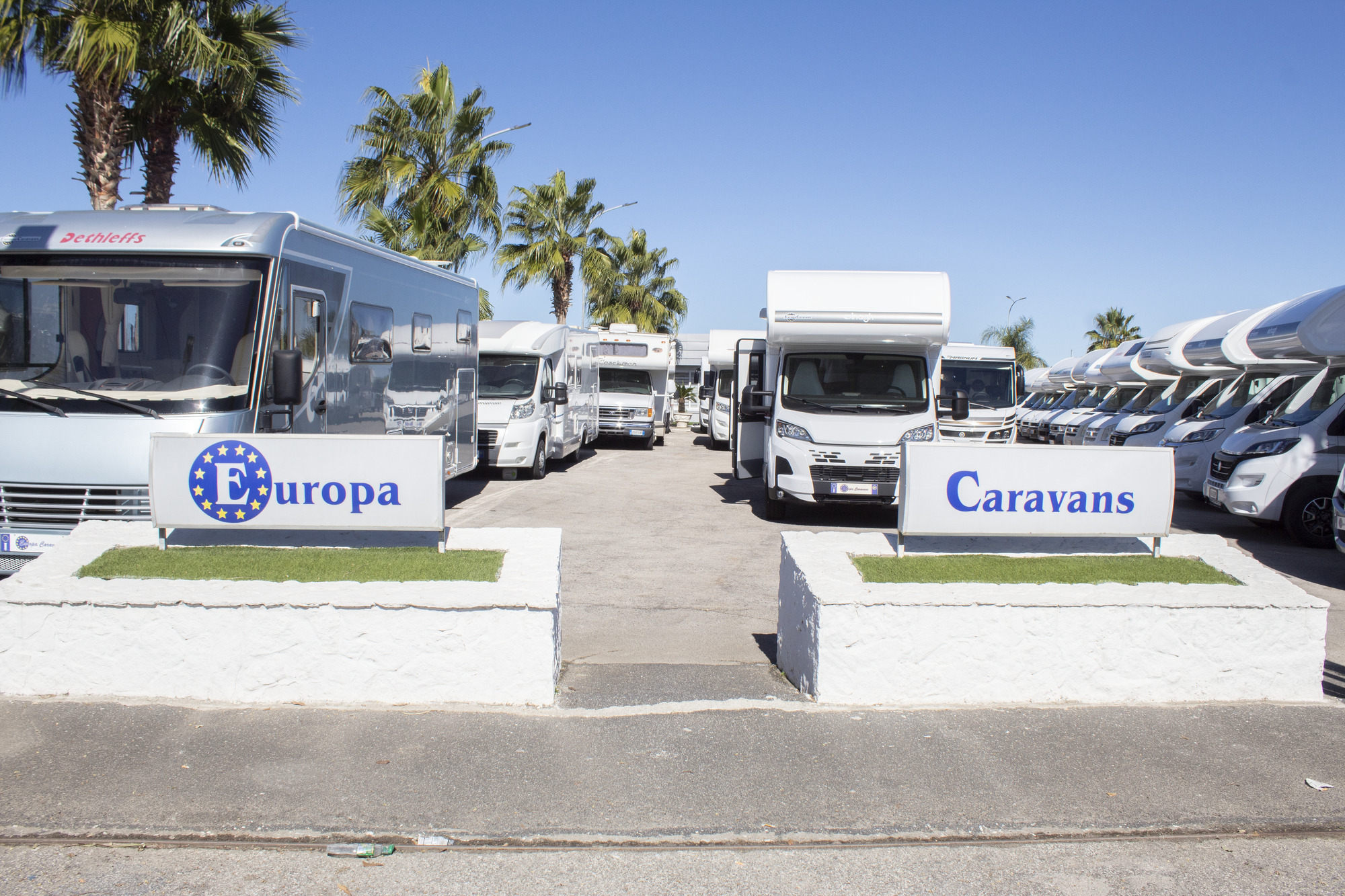 EUROPA CARAVANS SRL - Autocaravanas - Año: 2011 undefined: foto 1
