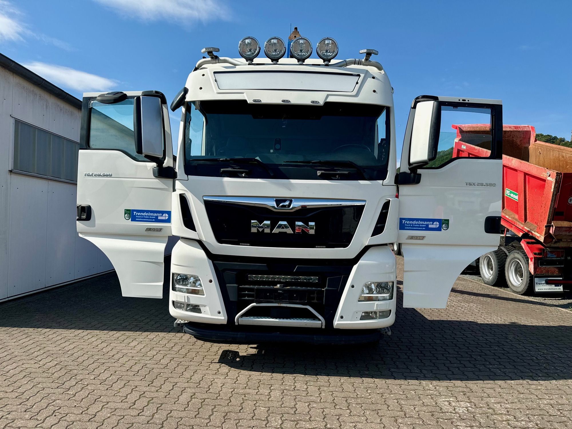 Annette Trendelmann Truck GmbH  undefined: foto 8