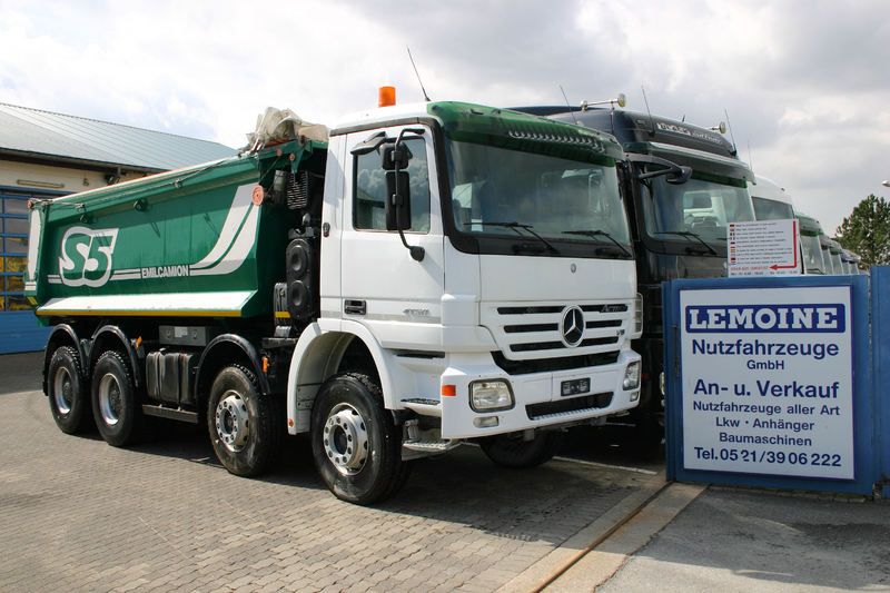 Lemoine Nutzfahrzeuge GmbH - Implementos LIEBHERR undefined: foto 6