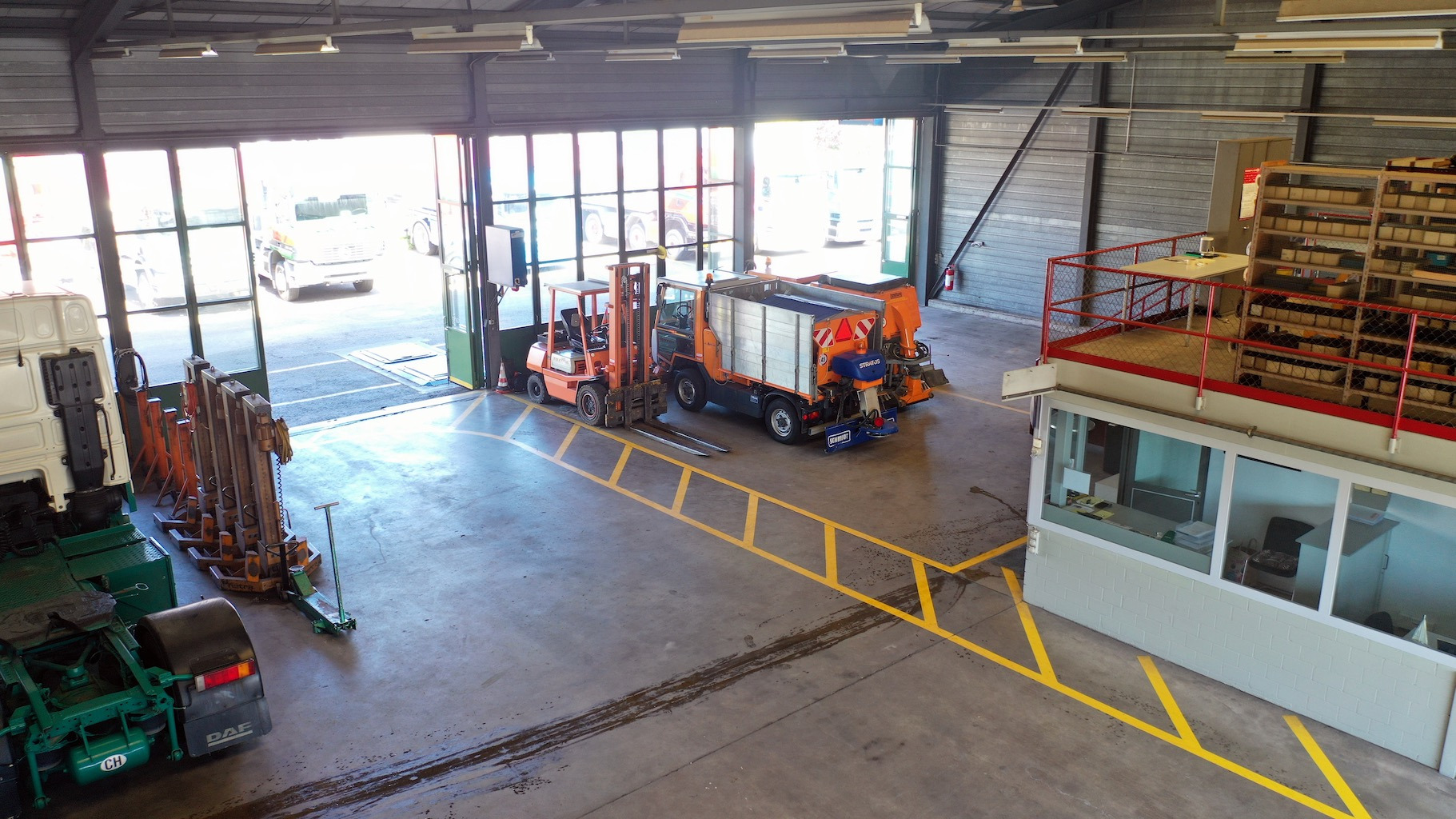 BAFAG  AG - Vehículos municipales undefined: foto 9