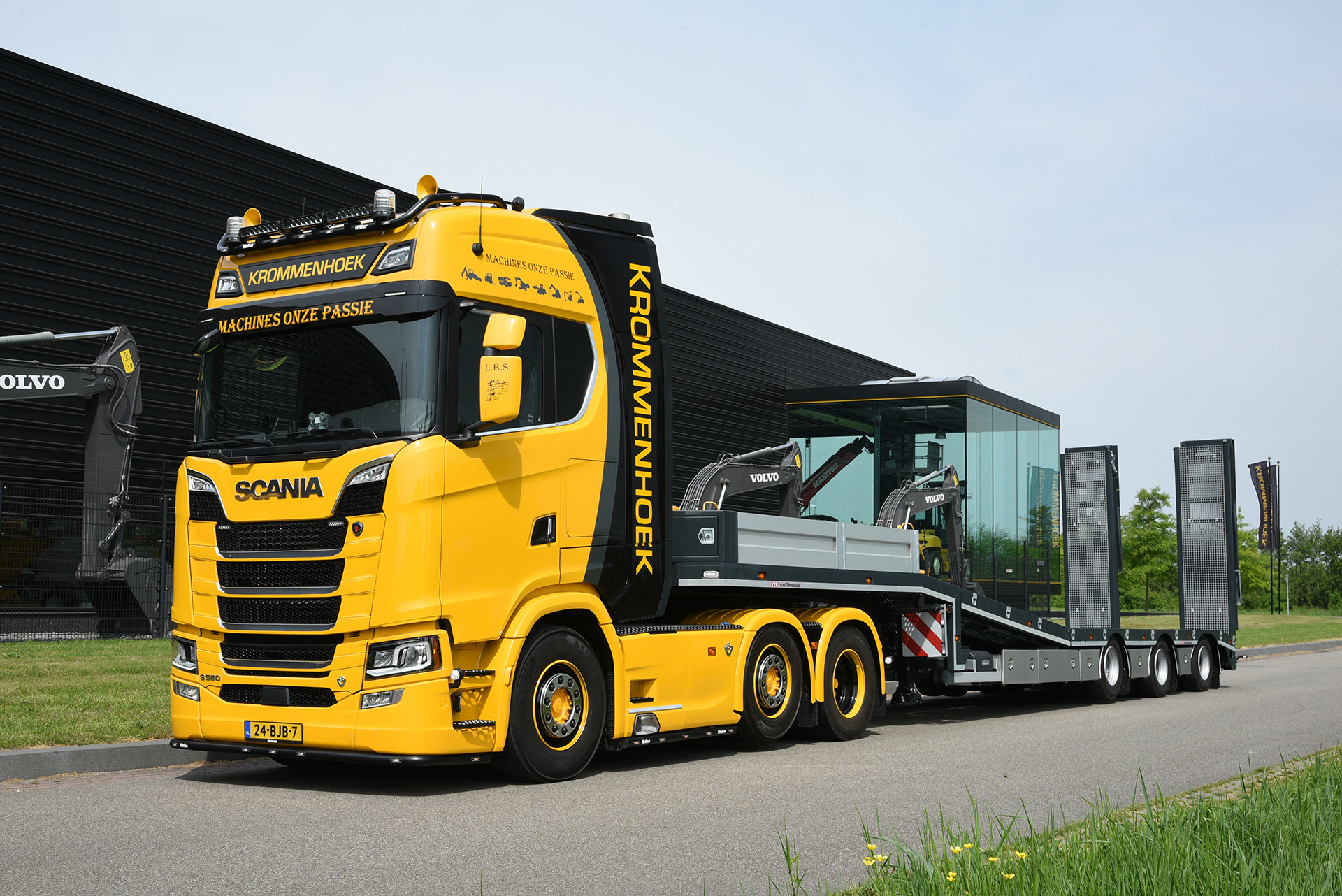 Handelsonderneming Krommenhoek BV - Maquinaria de construcción undefined: foto 1