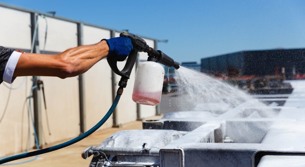 Louis Boon Trucks & Trailers BV - anuncios sobre venta undefined: foto 4