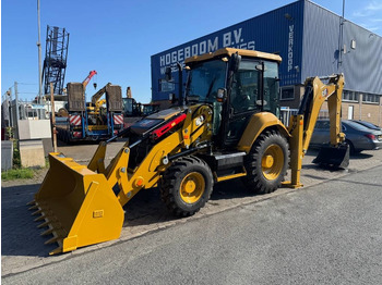 Retroexcavadora CATERPILLAR