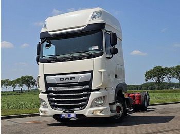 Camión chasis DAF XF 480