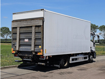 Camión caja cerrada Iveco 150E25 EUROCARGO EEV AIRCO LIFT: foto 3