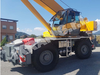 Grúa para terrenos difíciles LOCATELLI