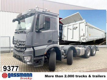 Camión volquete MERCEDES-BENZ Arocs 3251